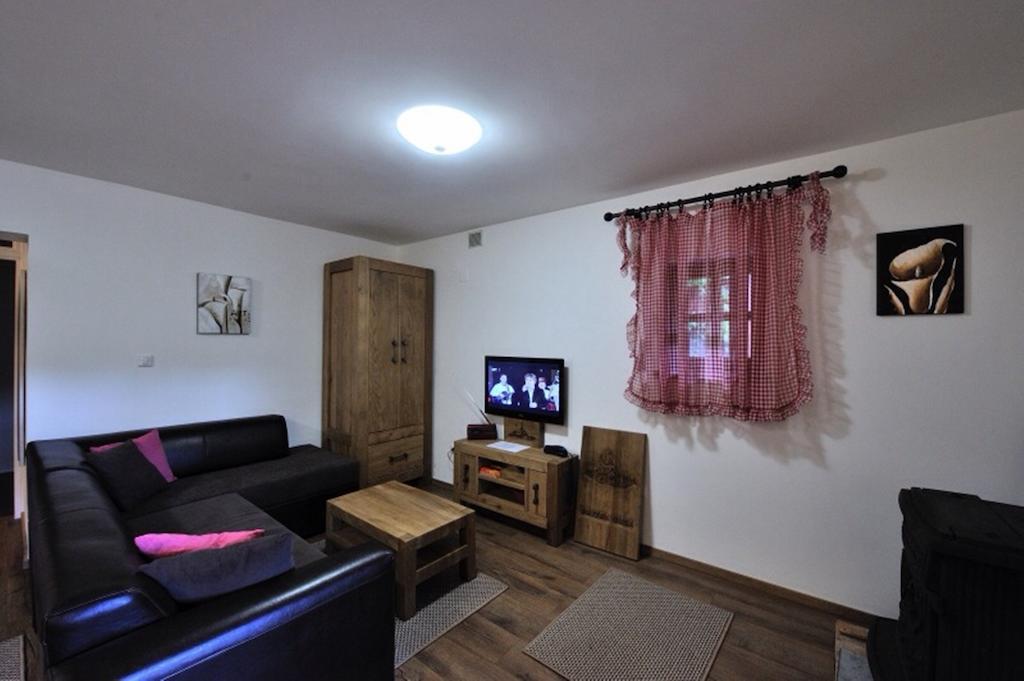 Apartment Drvena Kuca Mreznica Gornji Zvečaj Δωμάτιο φωτογραφία
