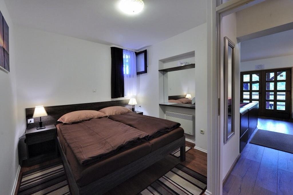 Apartment Drvena Kuca Mreznica Gornji Zvečaj Δωμάτιο φωτογραφία